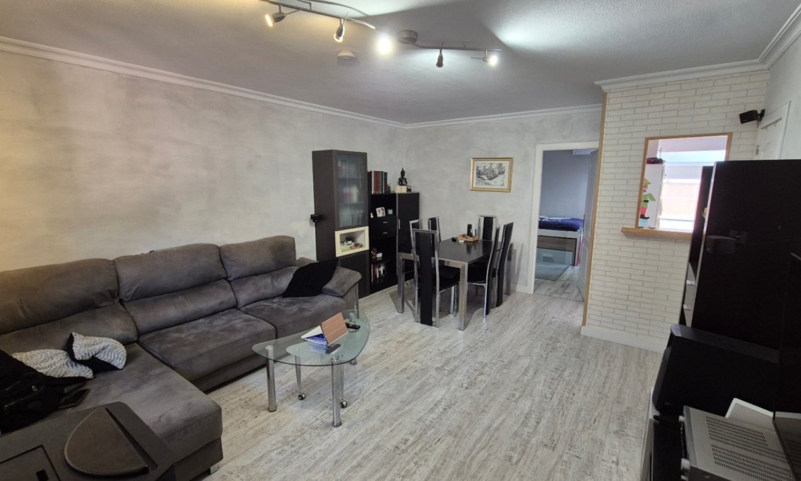 Wiederverkauf - Town House -
Torrevieja - Costa Blanca