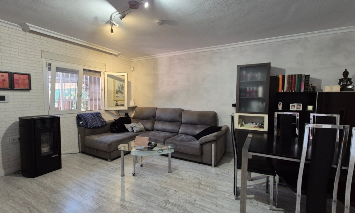 Wiederverkauf - Town House -
Torrevieja - Costa Blanca