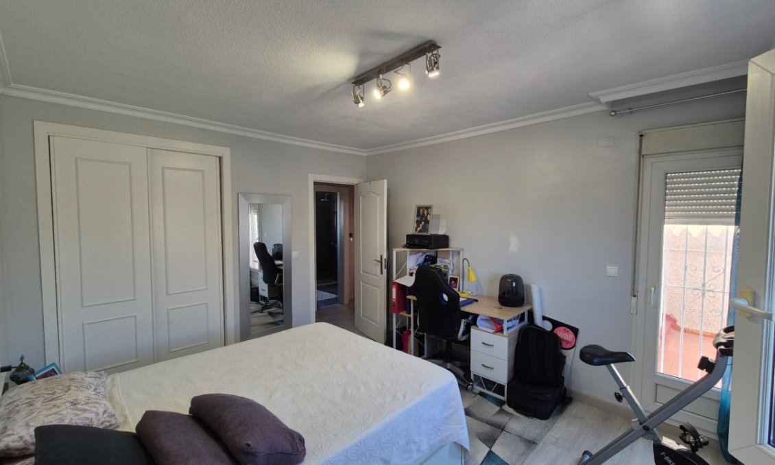 Wiederverkauf - Town House -
Torrevieja - Costa Blanca