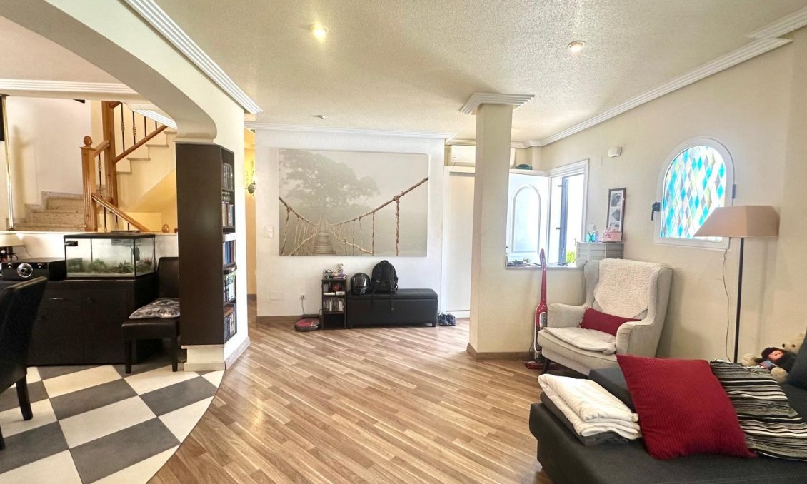 Wiederverkauf - Town House -
Orihuela - Urbanización Perla Del Mar