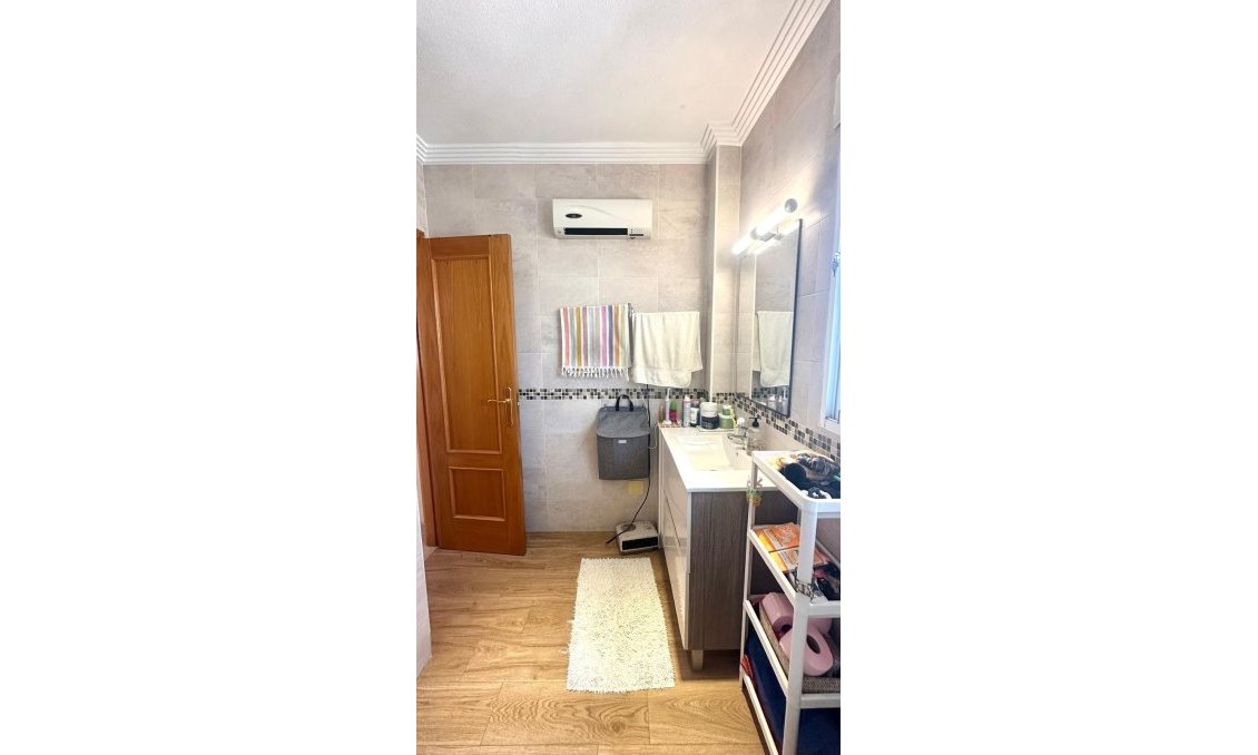 Wiederverkauf - Town House -
Orihuela - Urbanización Perla Del Mar