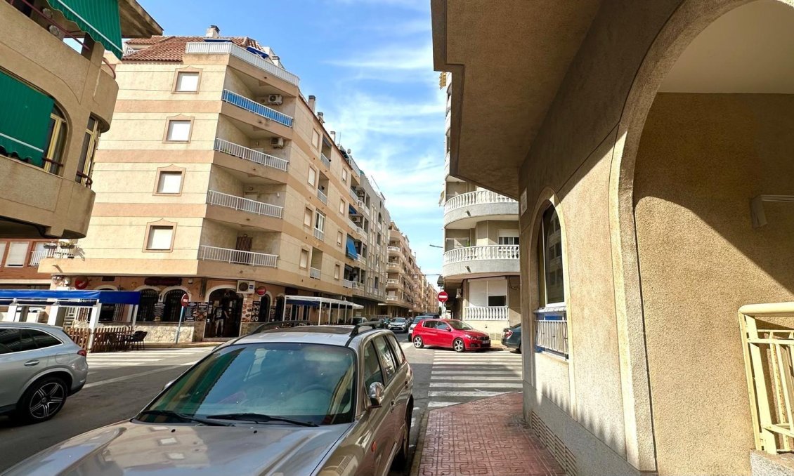 Revente - Appartement -
Torrevieja - Acequion