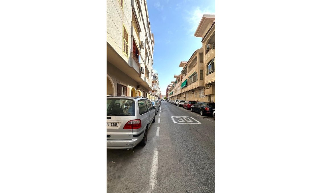 Revente - Appartement -
Torrevieja - Acequion