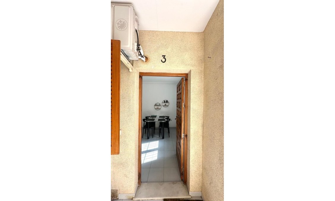 Revente - Appartement -
Torrevieja - Acequion
