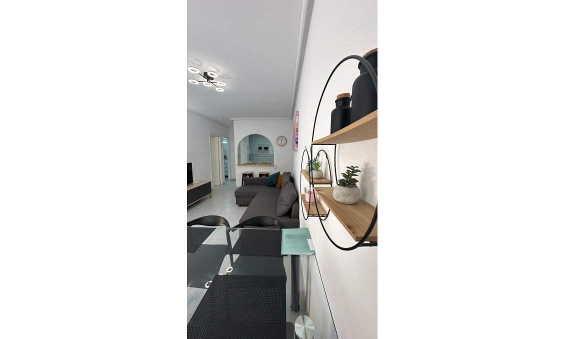 Revente - Appartement -
Torrevieja - Acequion