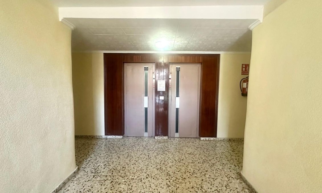 Segunda mano - Apartamento -
Torrevieja - Punta Prima
