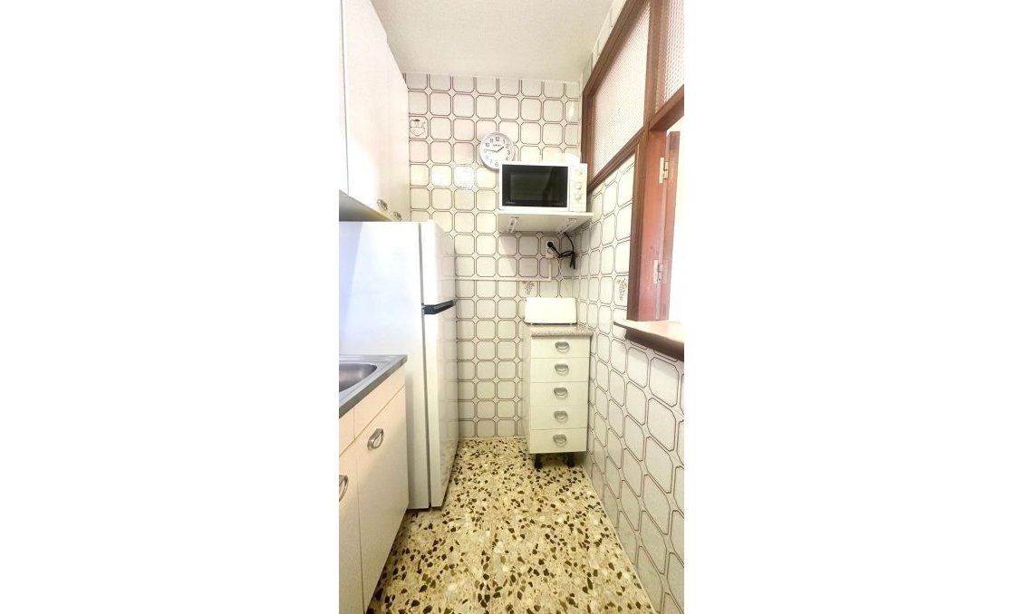 Segunda mano - Apartamento -
Torrevieja - Punta Prima