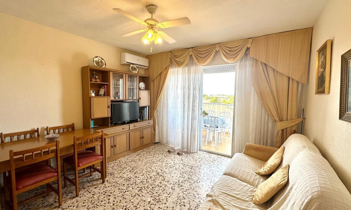 Segunda mano - Apartamento -
Torrevieja - Punta Prima