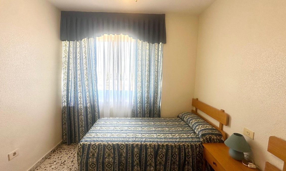 Segunda mano - Apartamento -
Torrevieja - Punta Prima