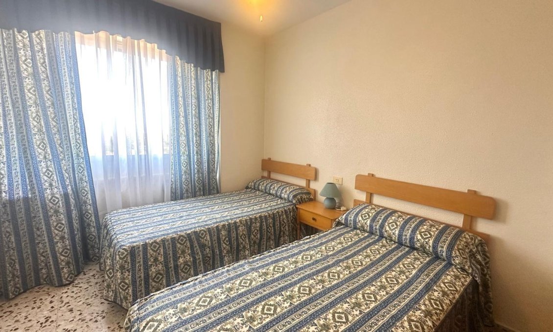Segunda mano - Apartamento -
Torrevieja - Punta Prima