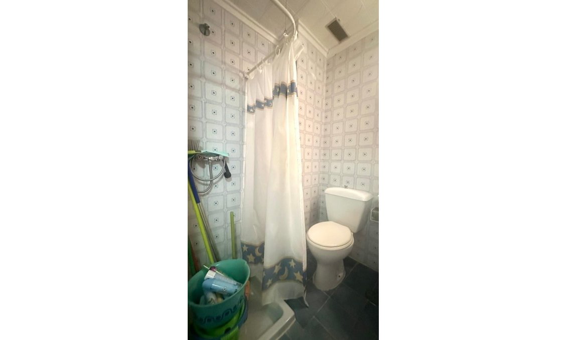 Segunda mano - Apartamento -
Torrevieja - Punta Prima