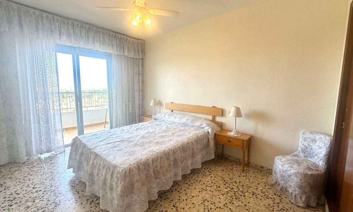 Segunda mano - Apartamento -
Torrevieja - Punta Prima