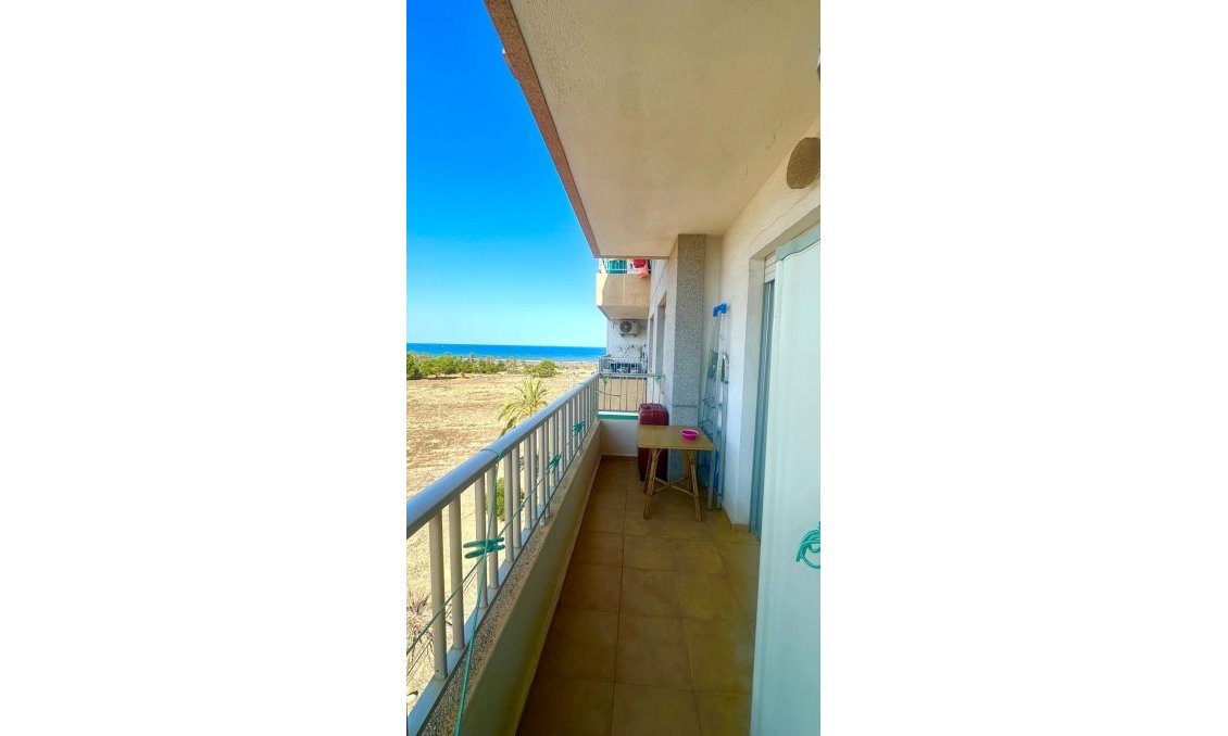 Segunda mano - Apartamento -
Torrevieja - Punta Prima