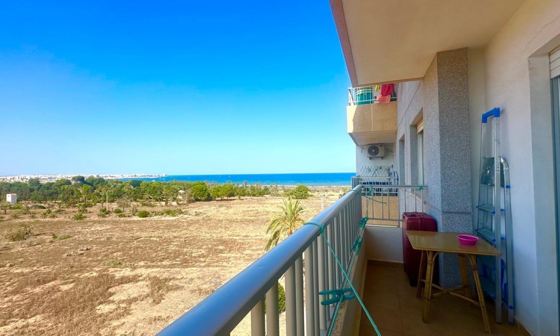 Segunda mano - Apartamento -
Torrevieja - Punta Prima