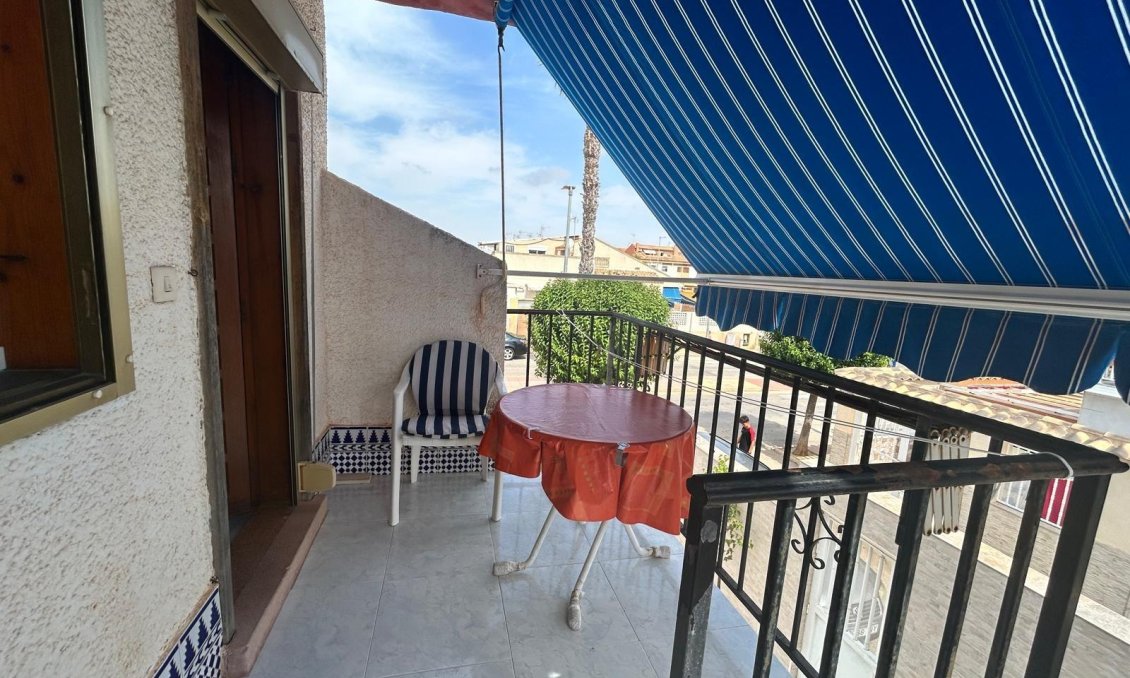 Segunda mano - Bungalow -
Los Alcazares - La Dorada