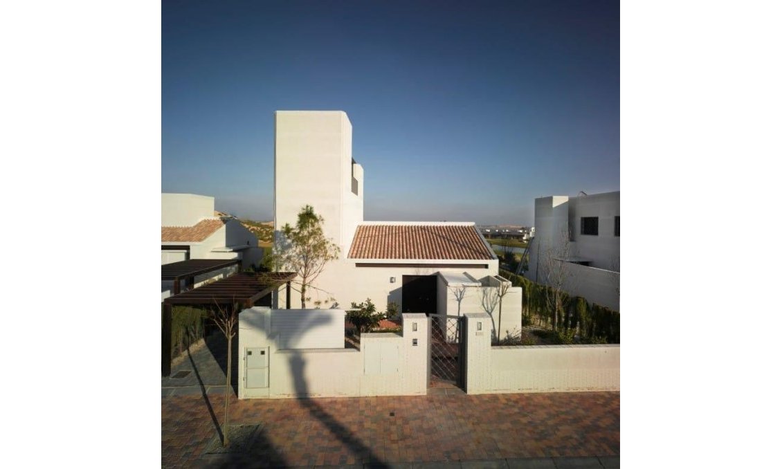 Neue Gebäude - Villa -
Sucina - Peraleja Golf