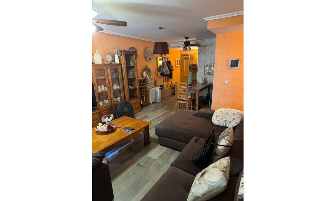 Segunda mano - Apartamento -
Alfas del Pí - Costa Blanca