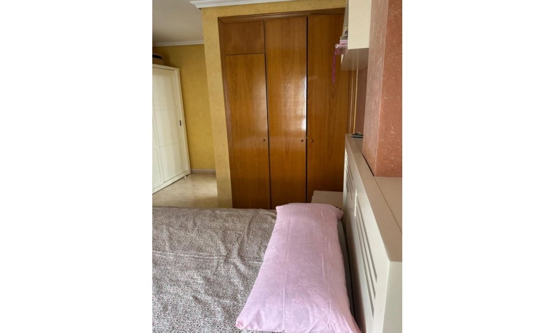 Segunda mano - Apartamento -
Alfas del Pí - Costa Blanca