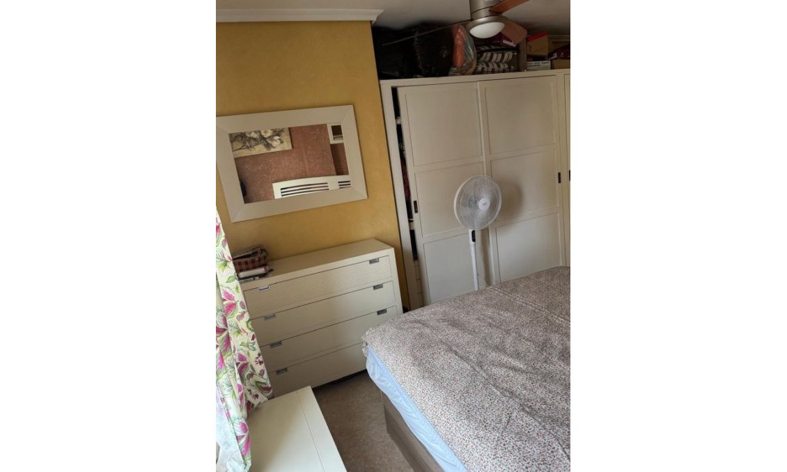 Segunda mano - Apartamento -
Alfas del Pí - Costa Blanca