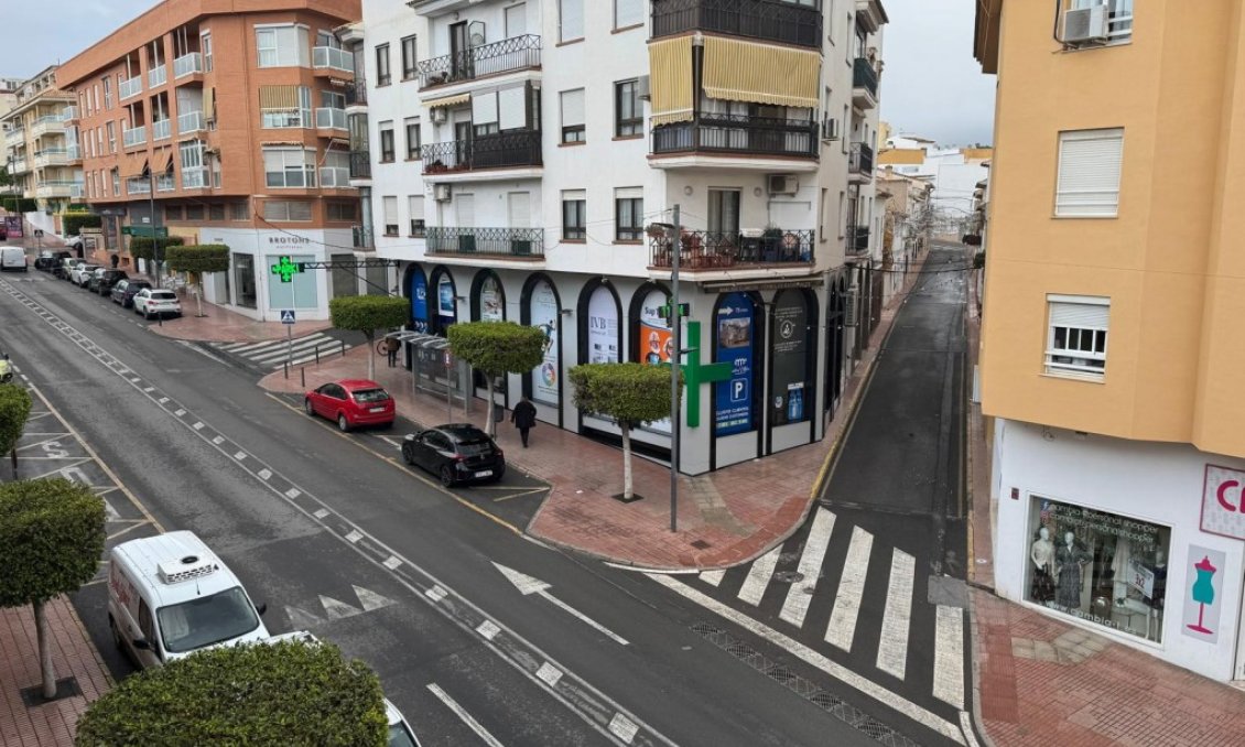 Segunda mano - Apartamento -
Alfas del Pí - Costa Blanca