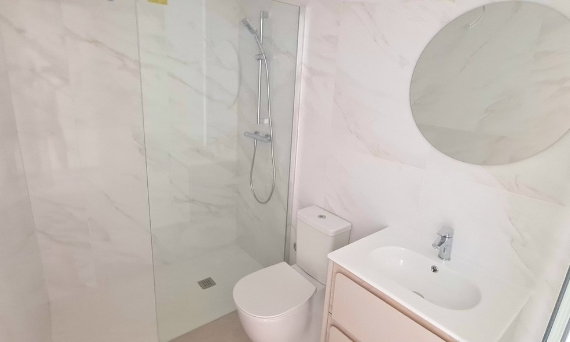 Segunda mano - Apartamento -
Playa Flamenca - Costa Blanca