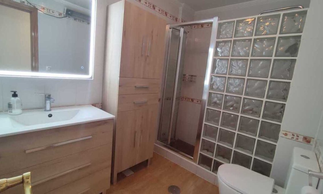 Segunda mano - Apartamento -
Playa Flamenca - Costa Blanca