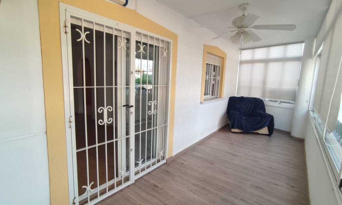 Segunda mano - Apartamento -
Playa Flamenca - Costa Blanca