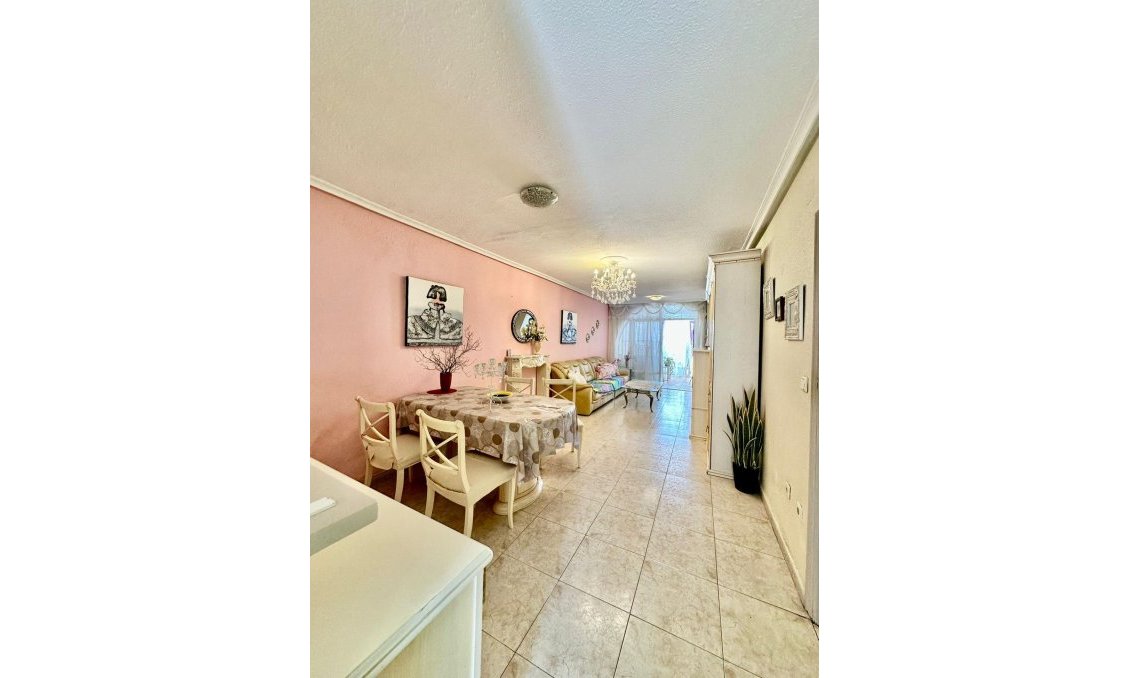 Segunda mano - Bungalow -
Torrevieja - Aguas Nuevas