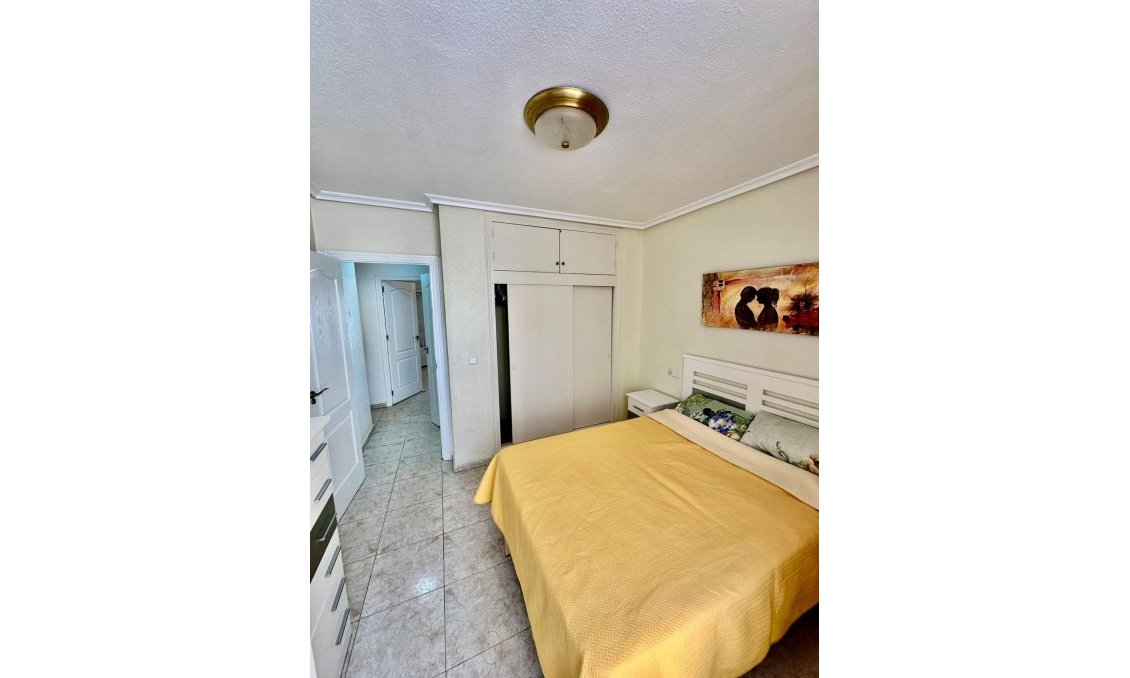 Segunda mano - Bungalow -
Torrevieja - Aguas Nuevas