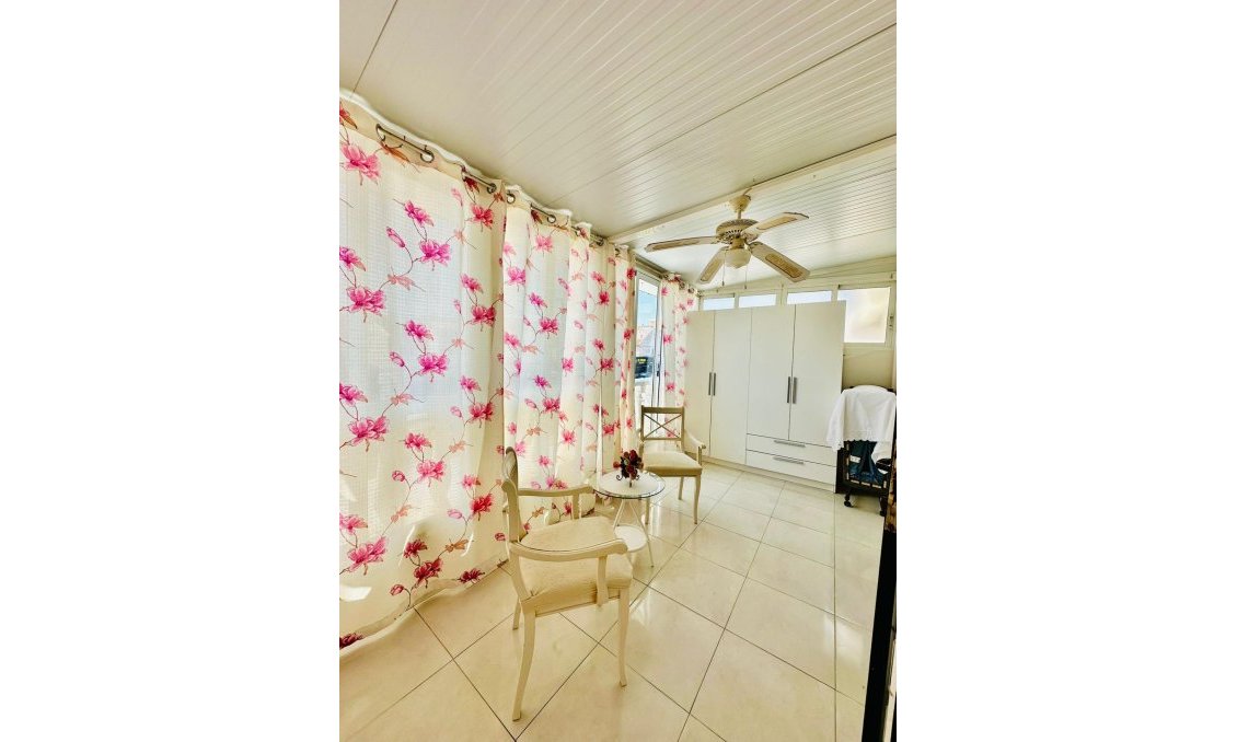 Segunda mano - Bungalow -
Torrevieja - Aguas Nuevas