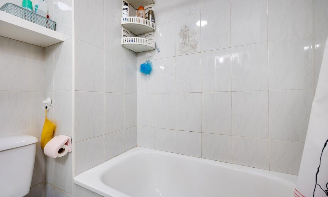 Segunda mano - Apartamento -
Torrevieja - Centro