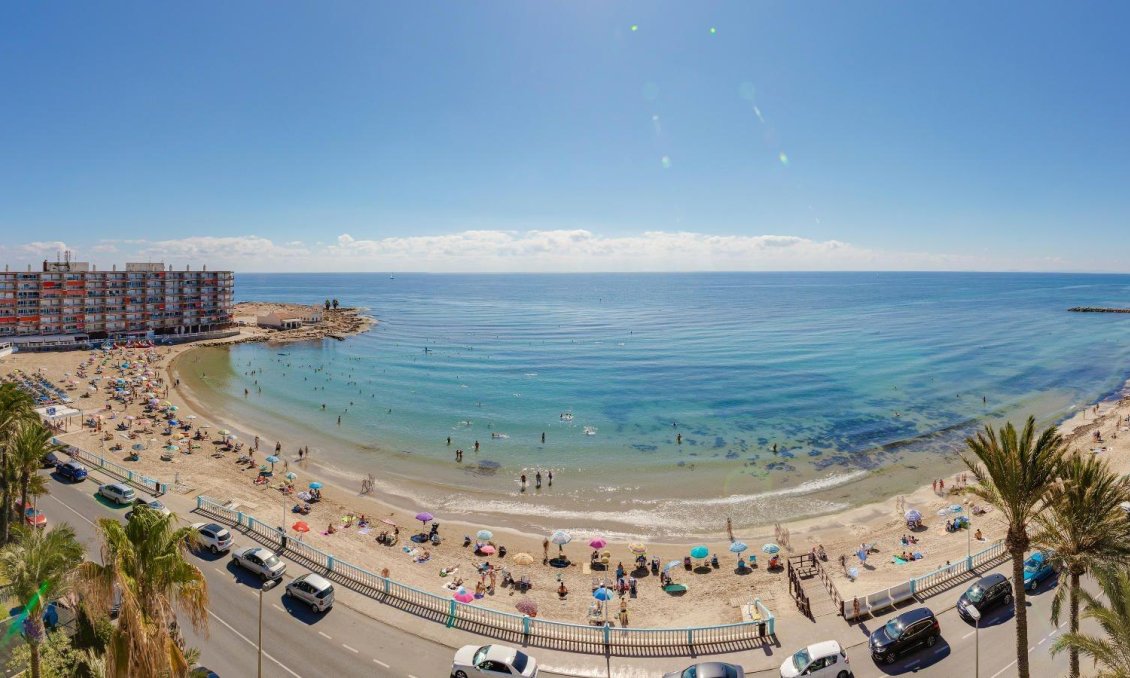 Segunda mano - Apartamento -
Torrevieja - Centro