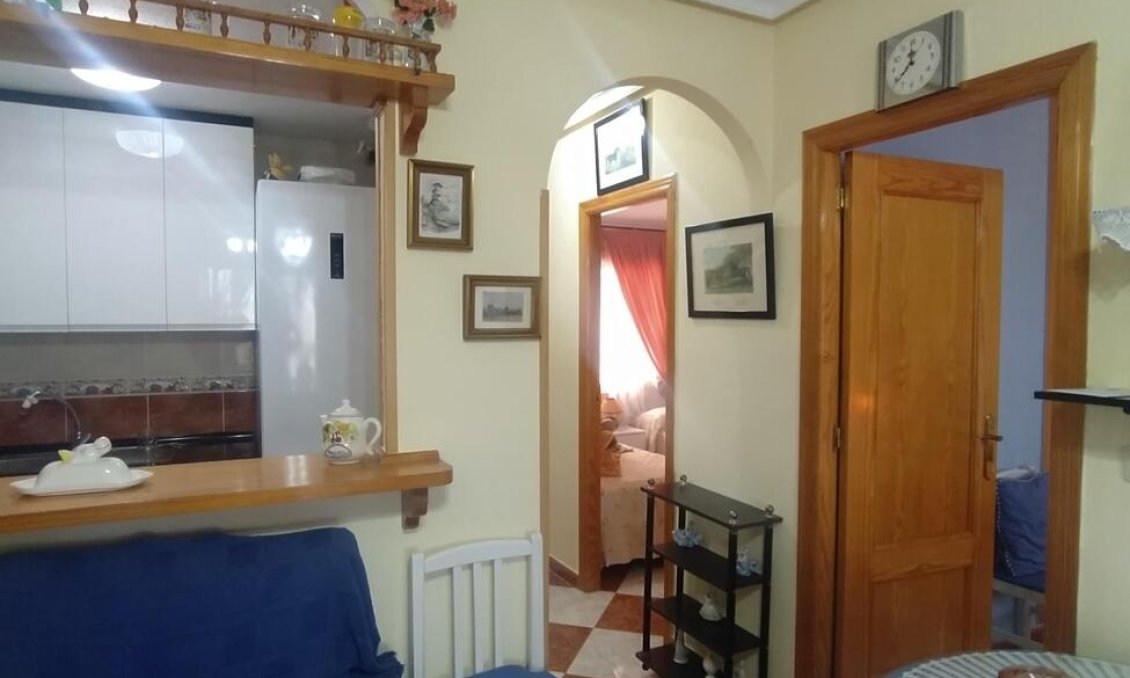 Segunda mano - Apartamento -
Torrevieja - La Mata