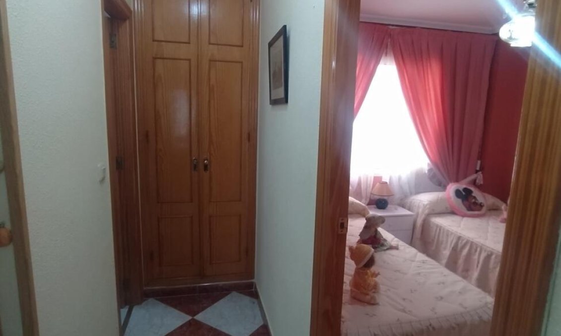 Segunda mano - Apartamento -
Torrevieja - La Mata