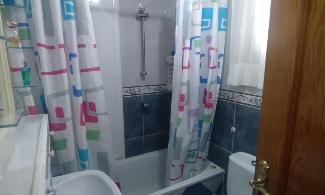 Segunda mano - Apartamento -
Torrevieja - La Mata