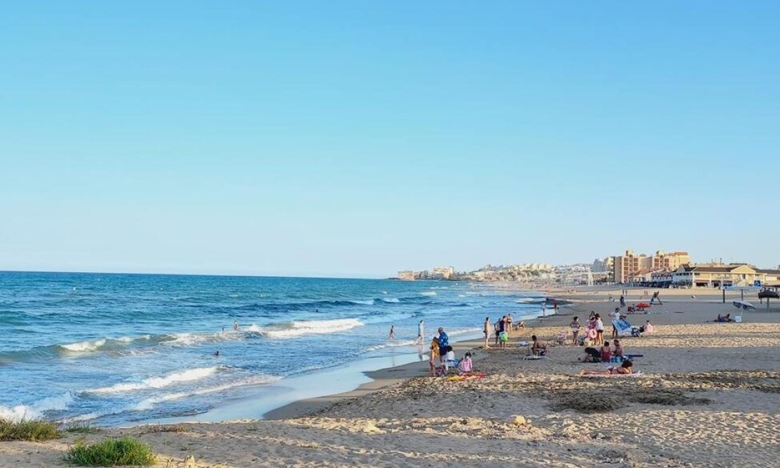 Segunda mano - Apartamento -
Torrevieja - La Mata