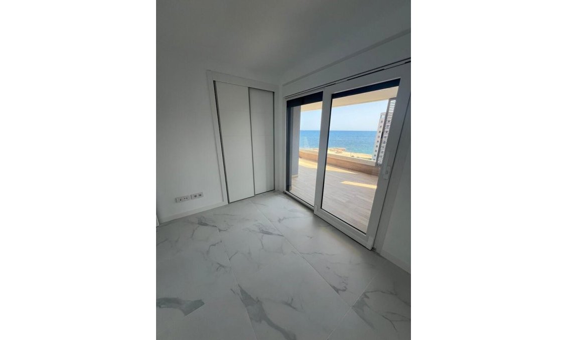 Segunda mano - Apartamento -
Punta Prima - Orihuela Costa