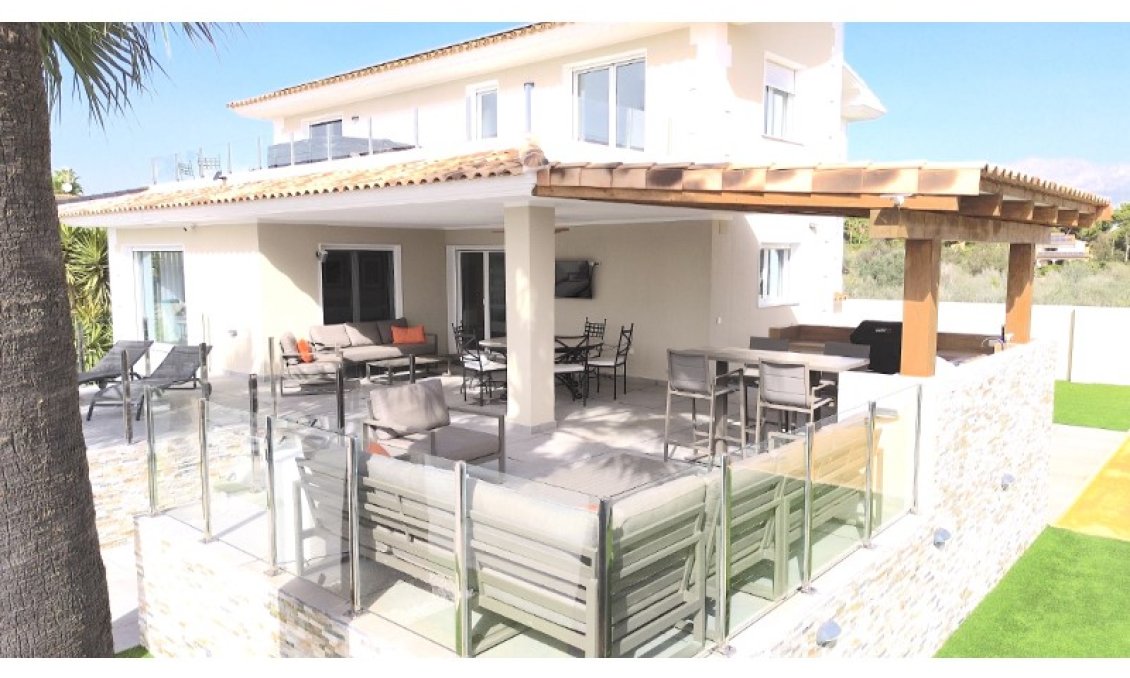 Használt Ingatlanok - Villa -
Alfas del Pí - Costa Blanca