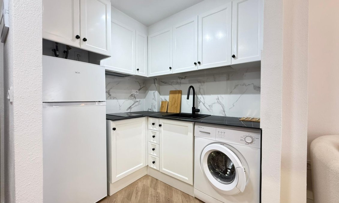 Segunda mano - Apartamento -
Torrevieja - PARQUE DE LAS NACIONES