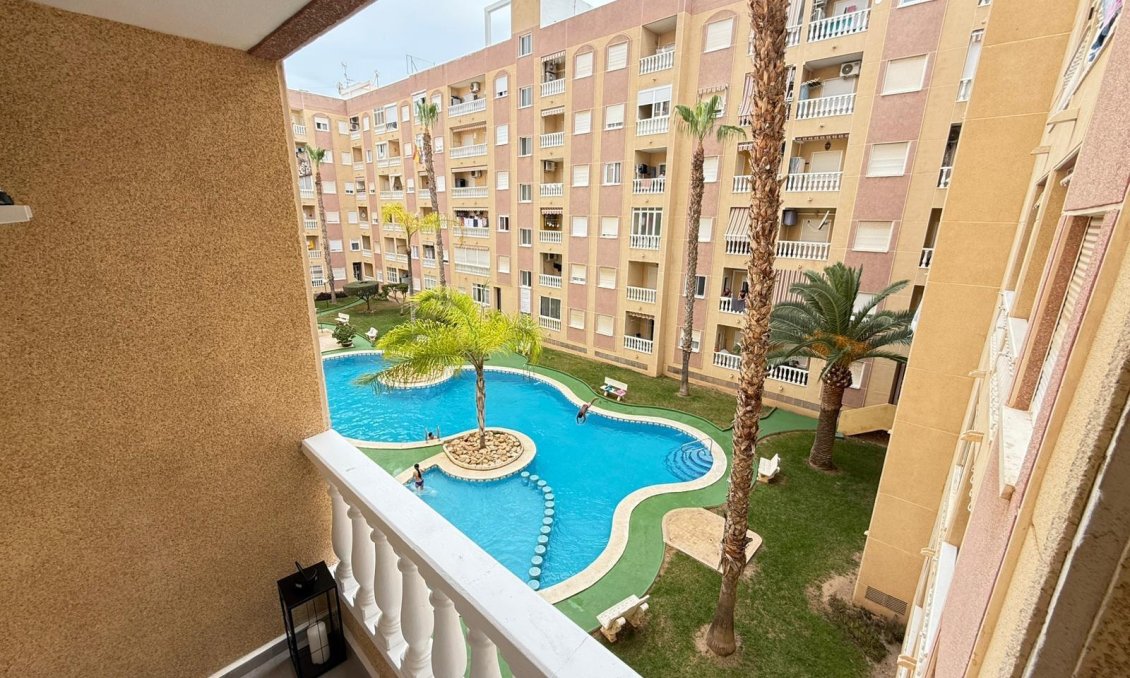 Segunda mano - Apartamento -
Torrevieja - PARQUE DE LAS NACIONES