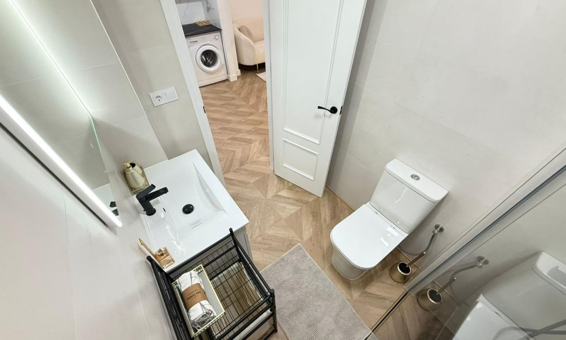 Segunda mano - Apartamento -
Torrevieja - PARQUE DE LAS NACIONES