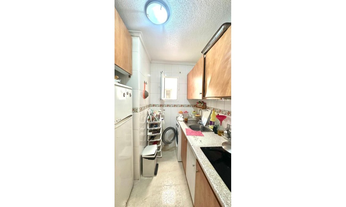 Resale - Apartment -
Torrevieja - Estacion De Autobuses