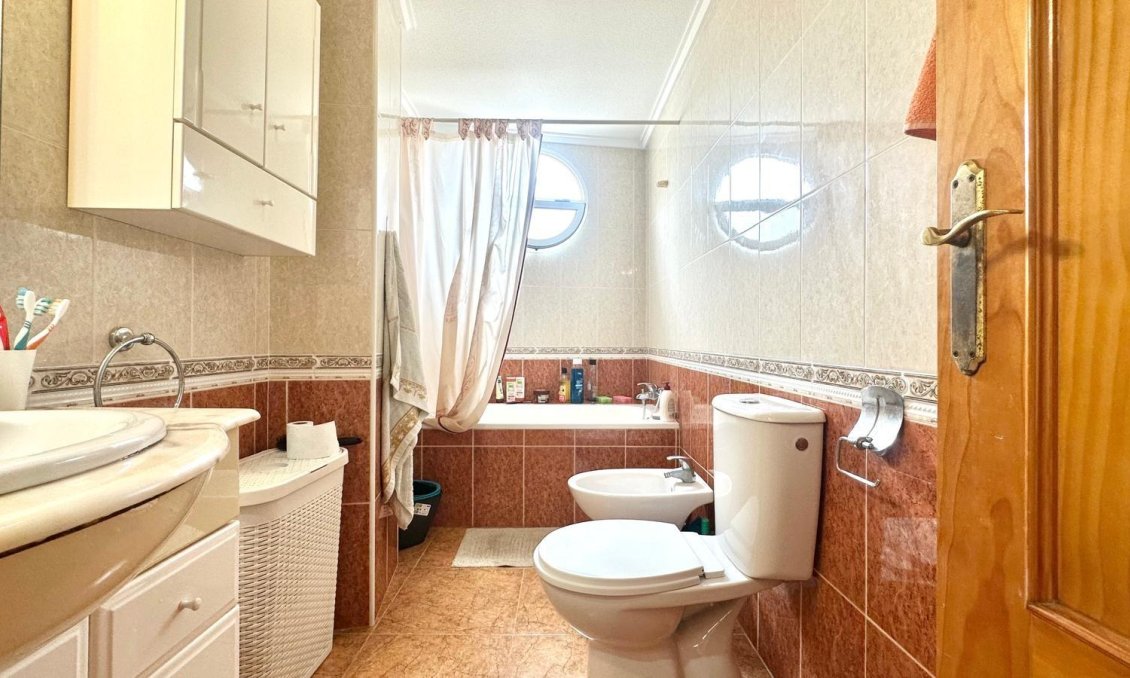 Revente - Appartement -
Torrevieja