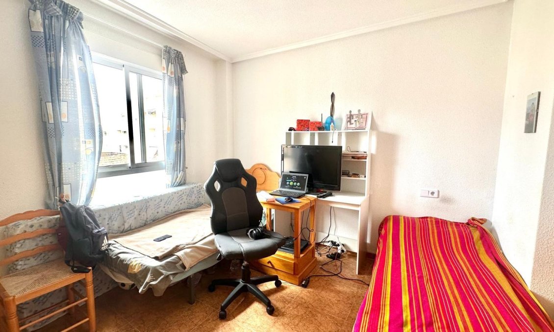 Revente - Appartement -
Torrevieja