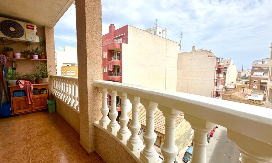 Revente - Appartement -
Torrevieja