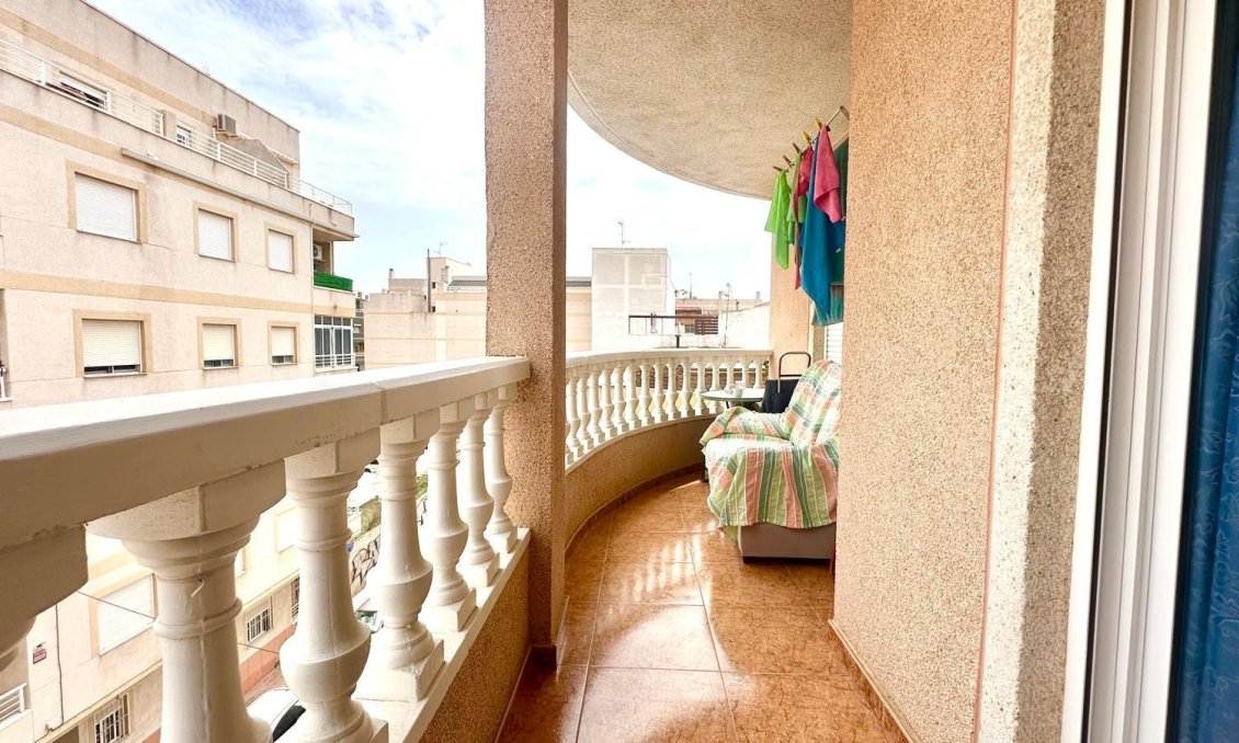 Revente - Appartement -
Torrevieja