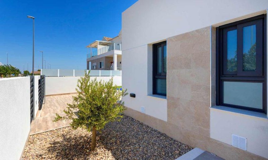 Obra nueva - Villa -
Daya Nueva - Centro