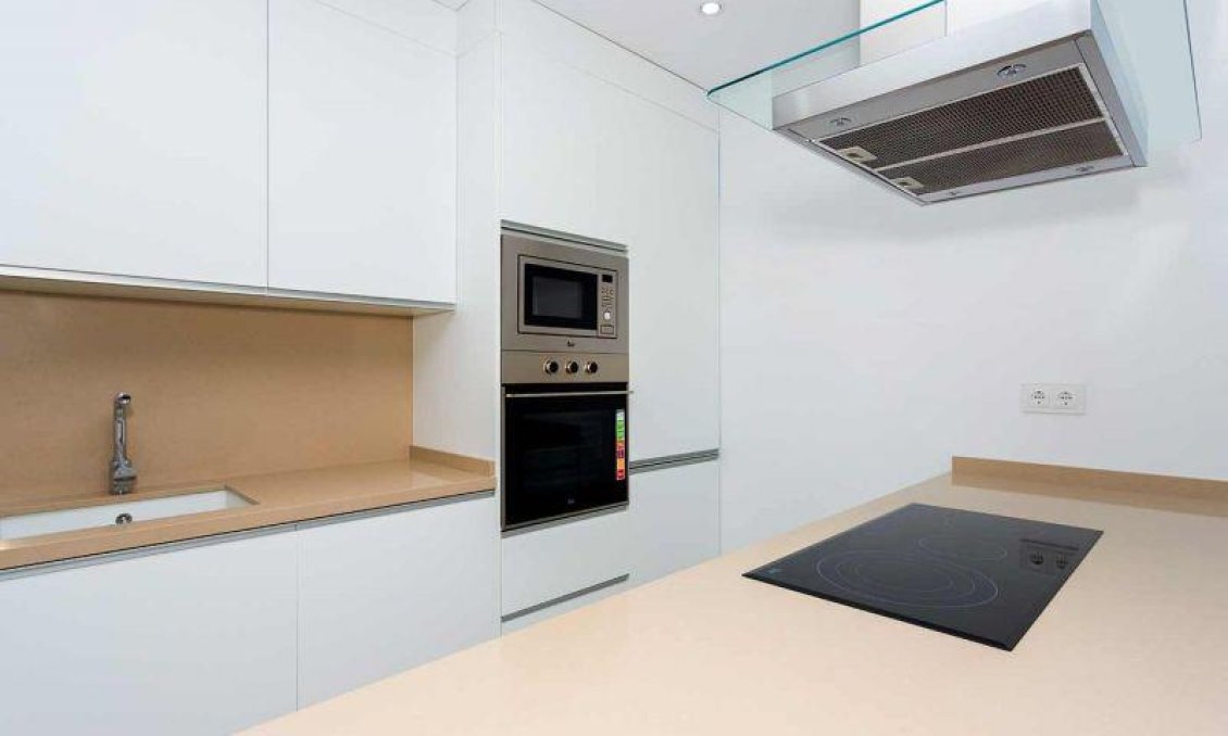 Neue Gebäude - Quad House -
Daya Nueva - Centro