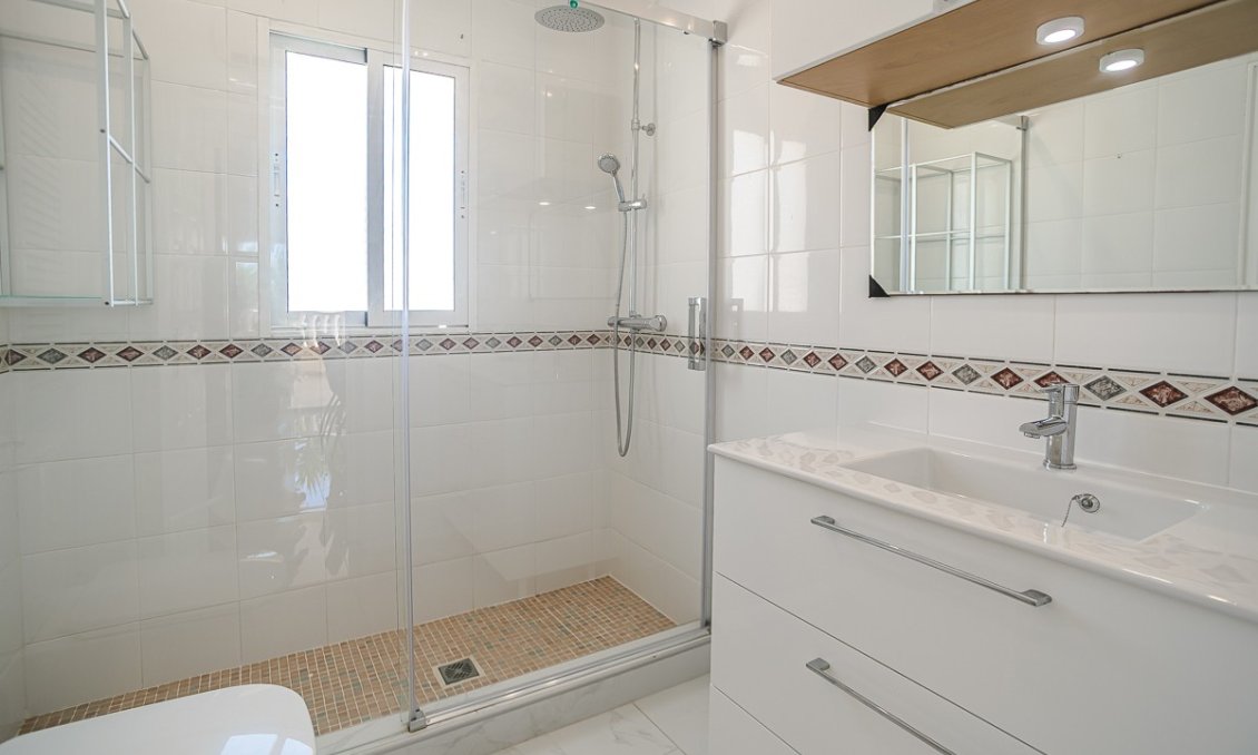 Segunda mano - Villa -
Torrevieja - Costa Blanca