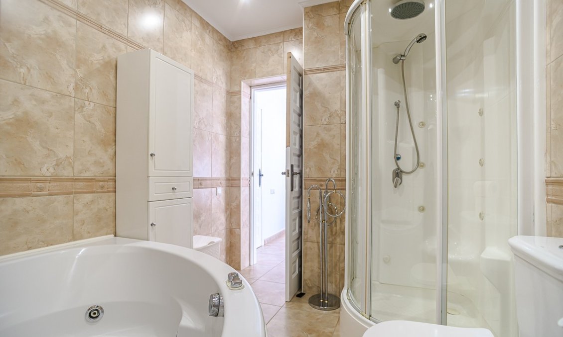 Segunda mano - Villa -
Torrevieja - Costa Blanca